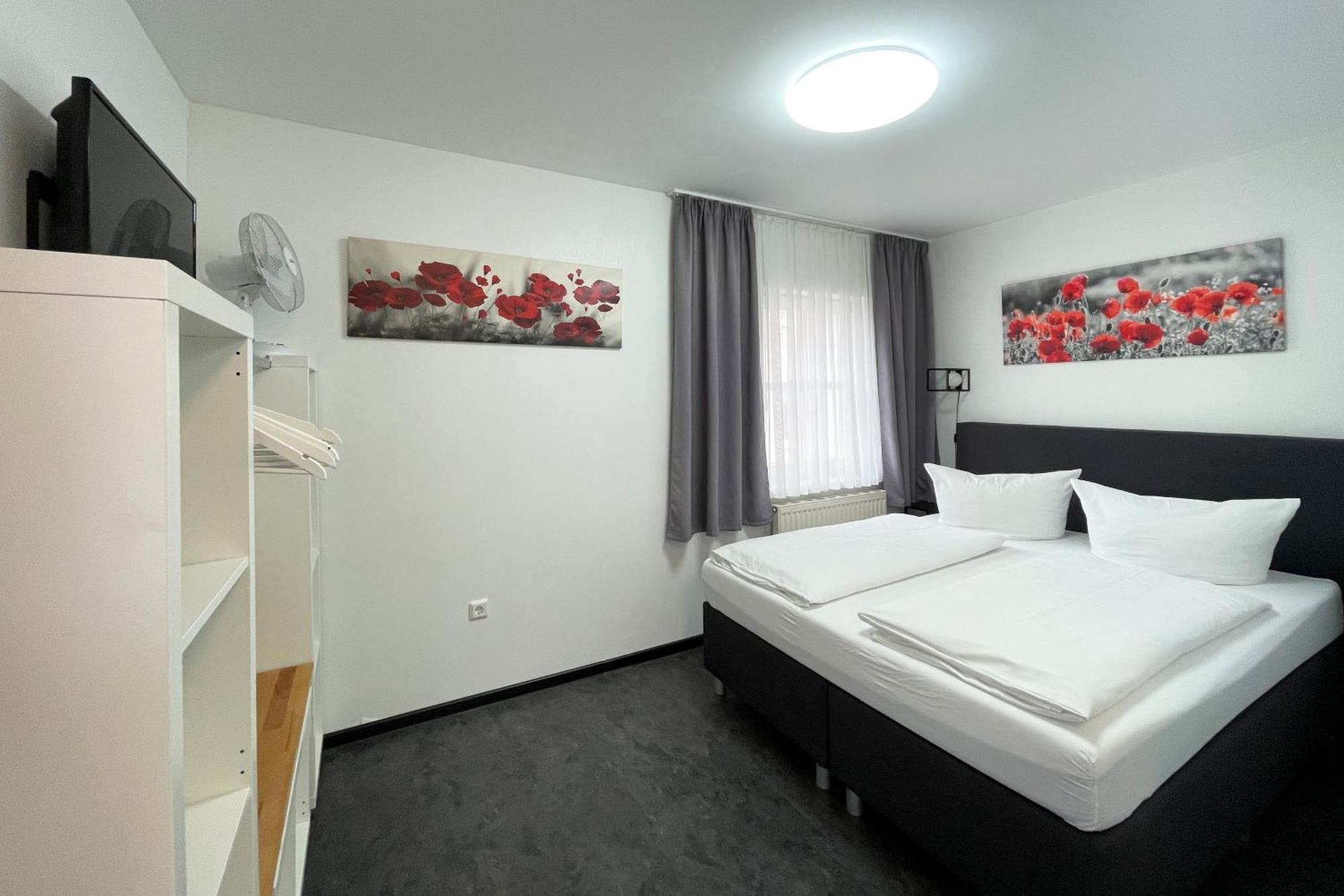 מאינינגן Hotel Wolke מראה חיצוני תמונה