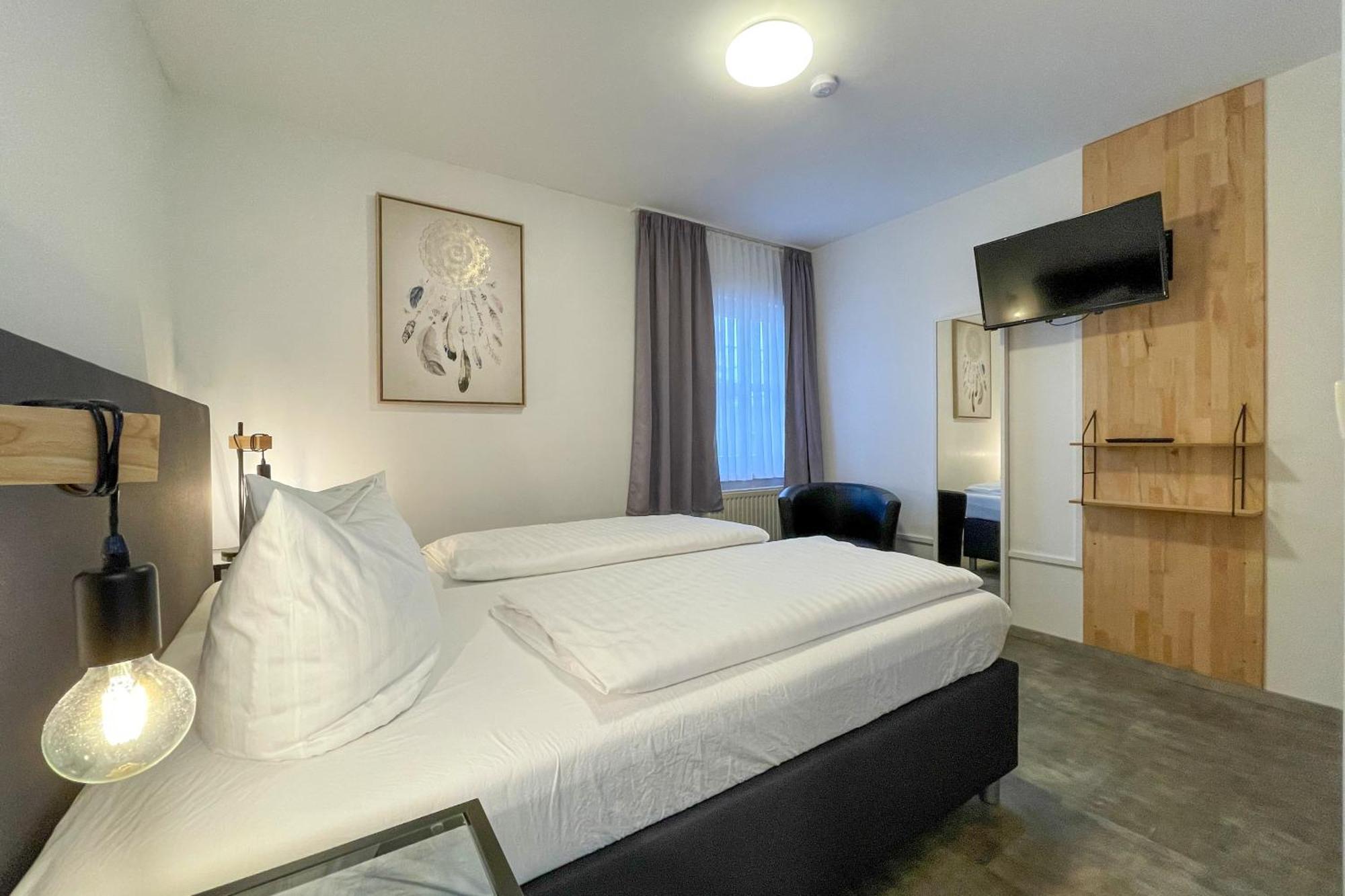 מאינינגן Hotel Wolke מראה חיצוני תמונה
