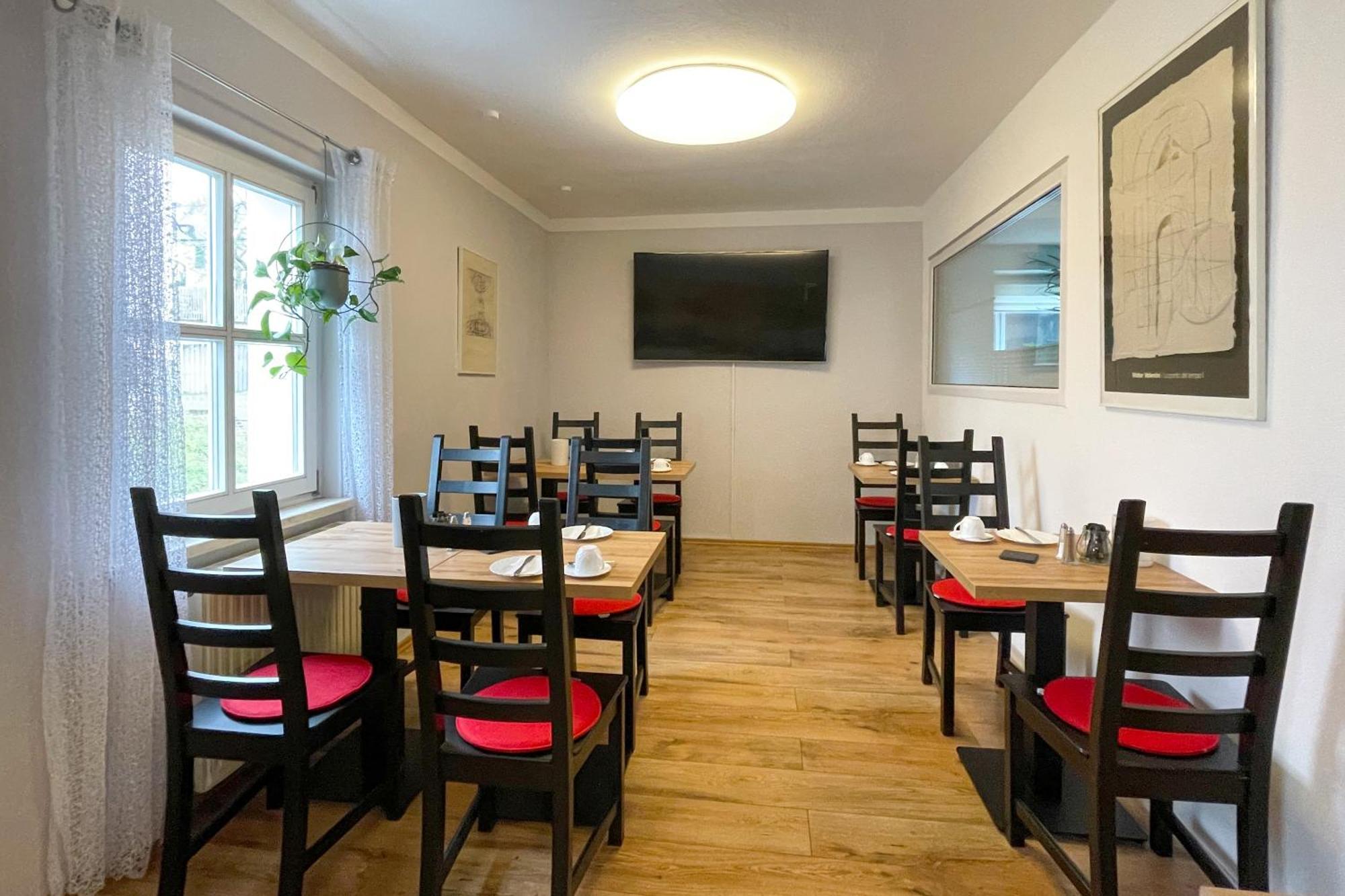 מאינינגן Hotel Wolke מראה חיצוני תמונה