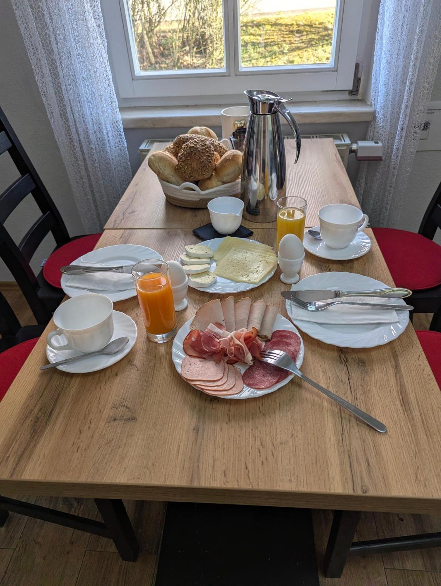 מאינינגן Hotel Wolke מראה חיצוני תמונה
