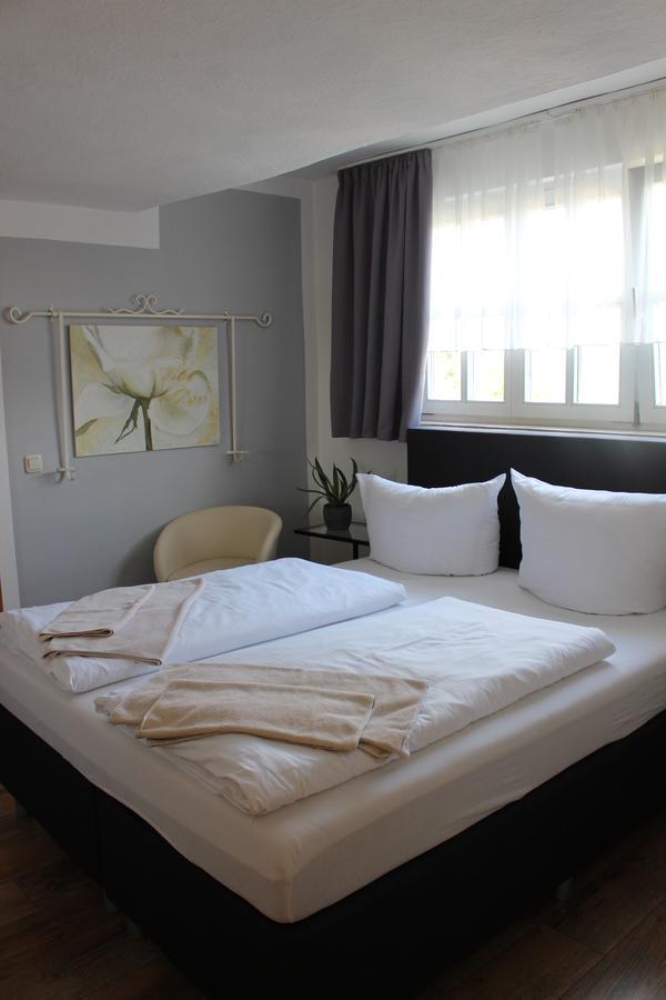 מאינינגן Hotel Wolke מראה חיצוני תמונה