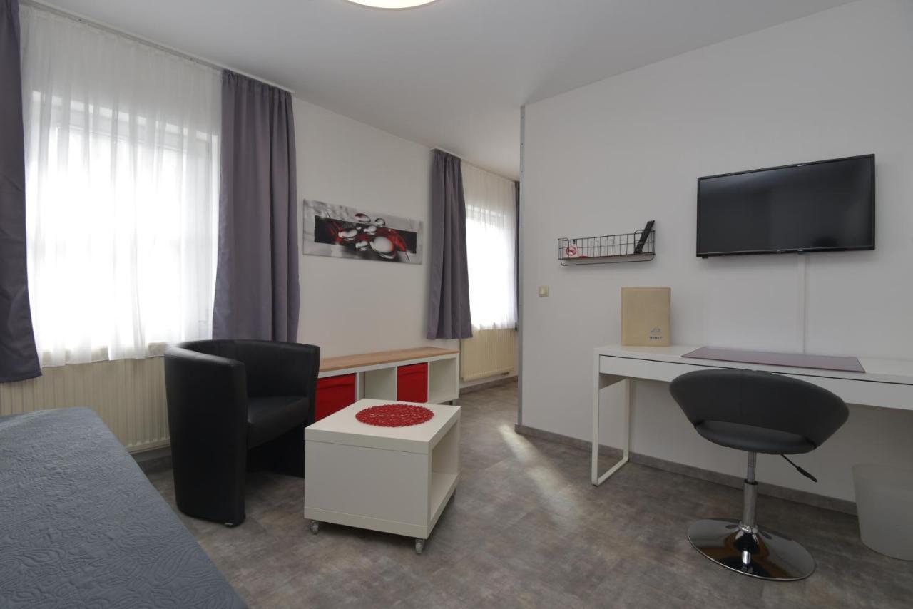 מאינינגן Hotel Wolke מראה חיצוני תמונה